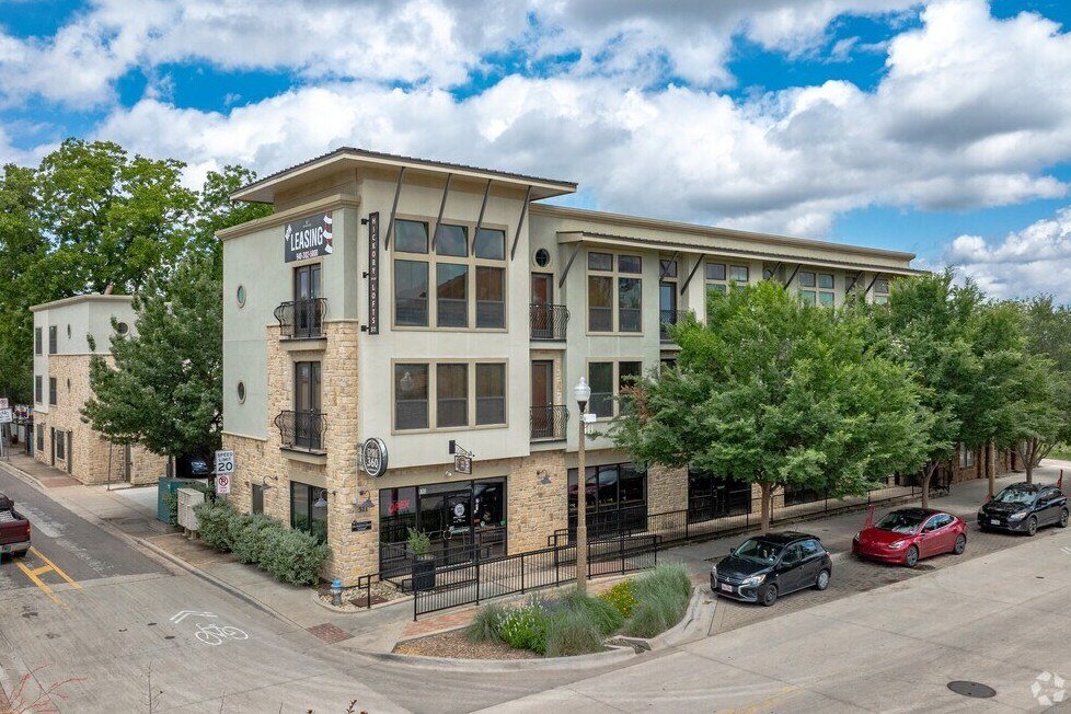 Hickory Steet Lofts Downtown Denton Apartments